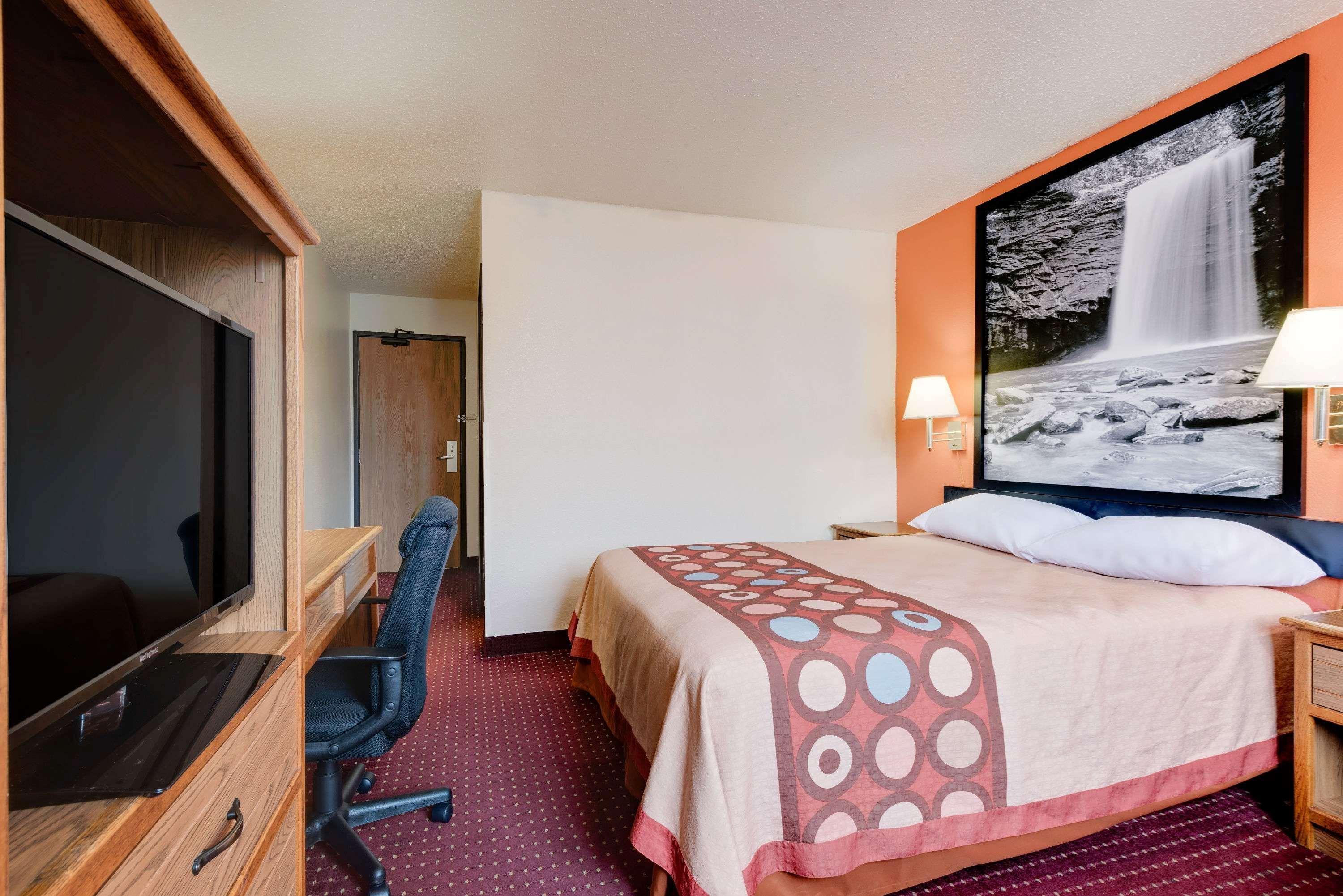 Super 8 Martinsburg Hotel Ngoại thất bức ảnh